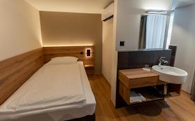 Ziegelhuesi Hotel, Stettlen Bei Bern